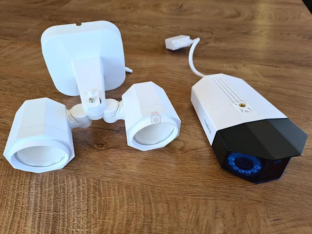 Reolink Duo Floodlight WiFi per sorveglianza esterna