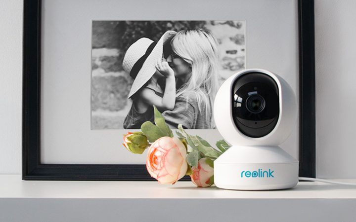Reolink E1 Pro telecamera WiFi interna nera